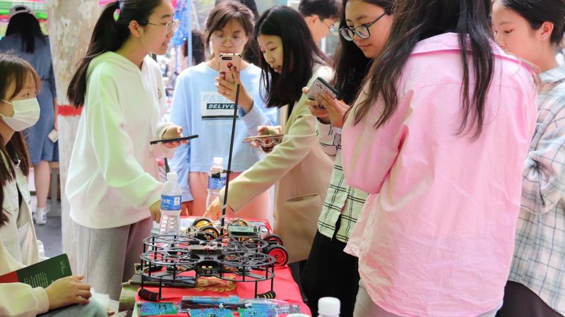 ELT工具实战：如何高效构建数据湖**